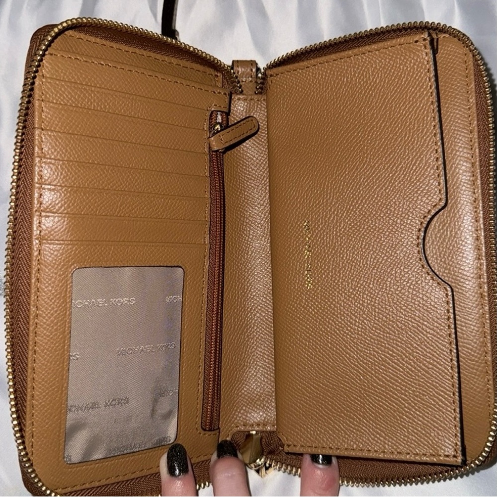 Michael Kors Bundle - Picture 11 of 12